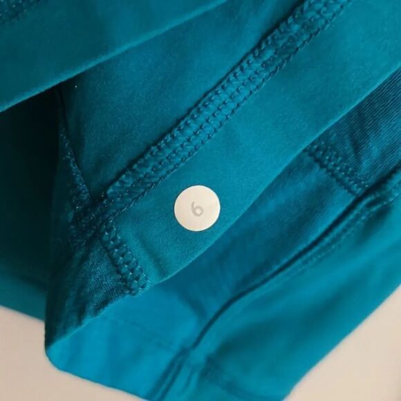 Lululemon RunTrail Tech Long Sleeve - Picture 4 of 4